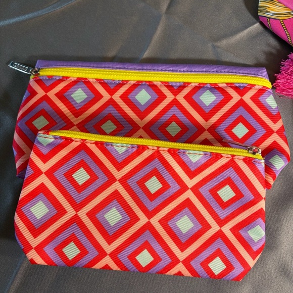 Bundle of 9 make up/travel bags, including Betsy Johnson, and Balenciaga - Picture 5 of 8